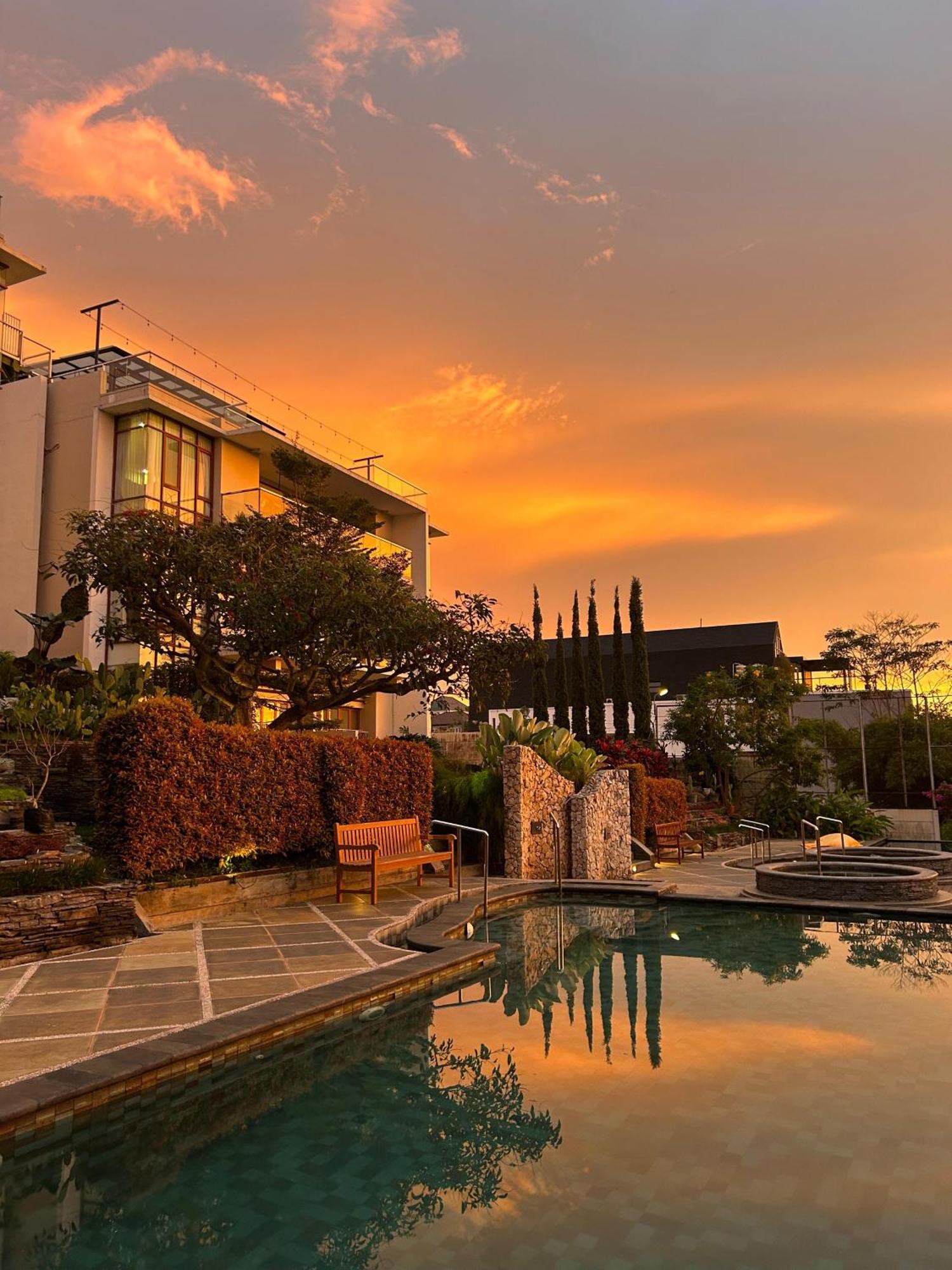 Roemah Asri - Resor Dago Pakar Villa Bandung